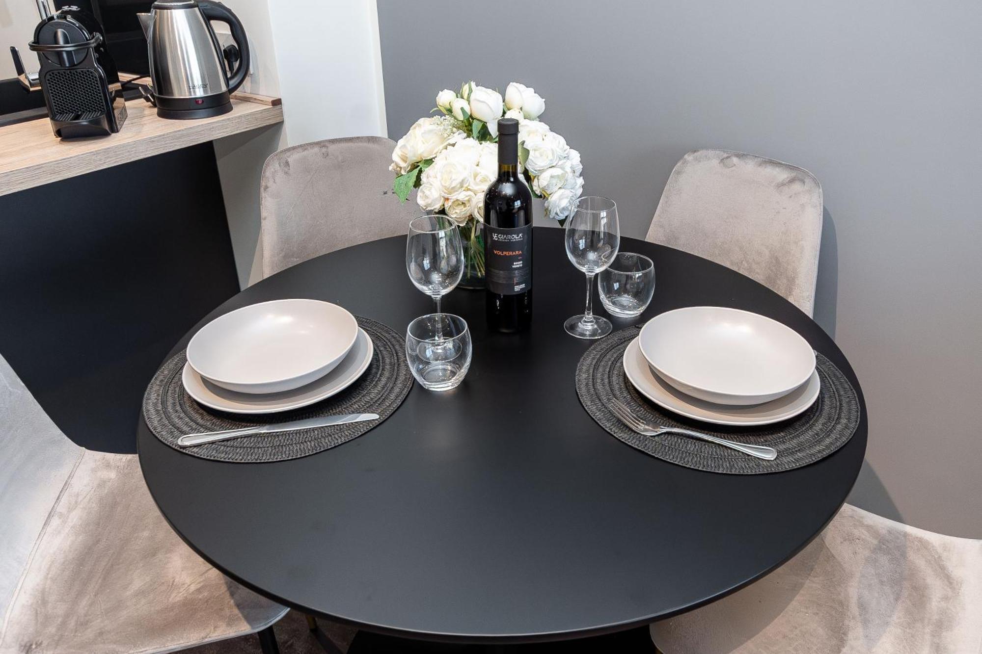 Free Parking In Luxury With View - Steps To Brignole Train Station Apartment *